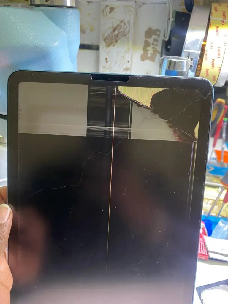 iPad with cracked screen replace in kathmandu