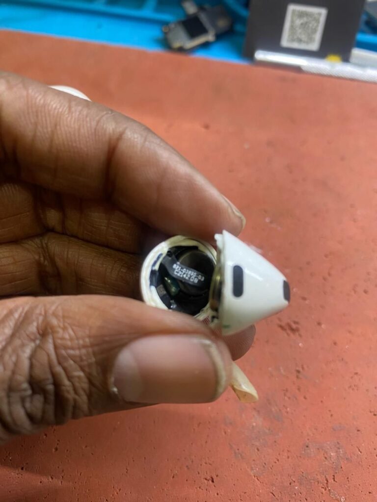 Best apple Airpods repairing center in Kathmandu WhatsApp Image 2025 02 15 at 16.31.29 eccba885